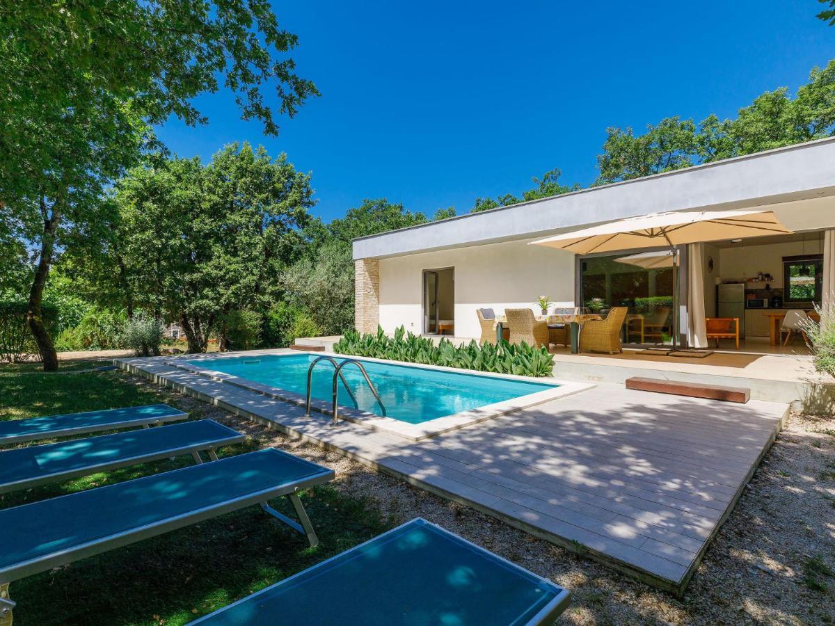Holiday Home Villa Frleti By Interhome Ουμάγκ Εξωτερικό φωτογραφία